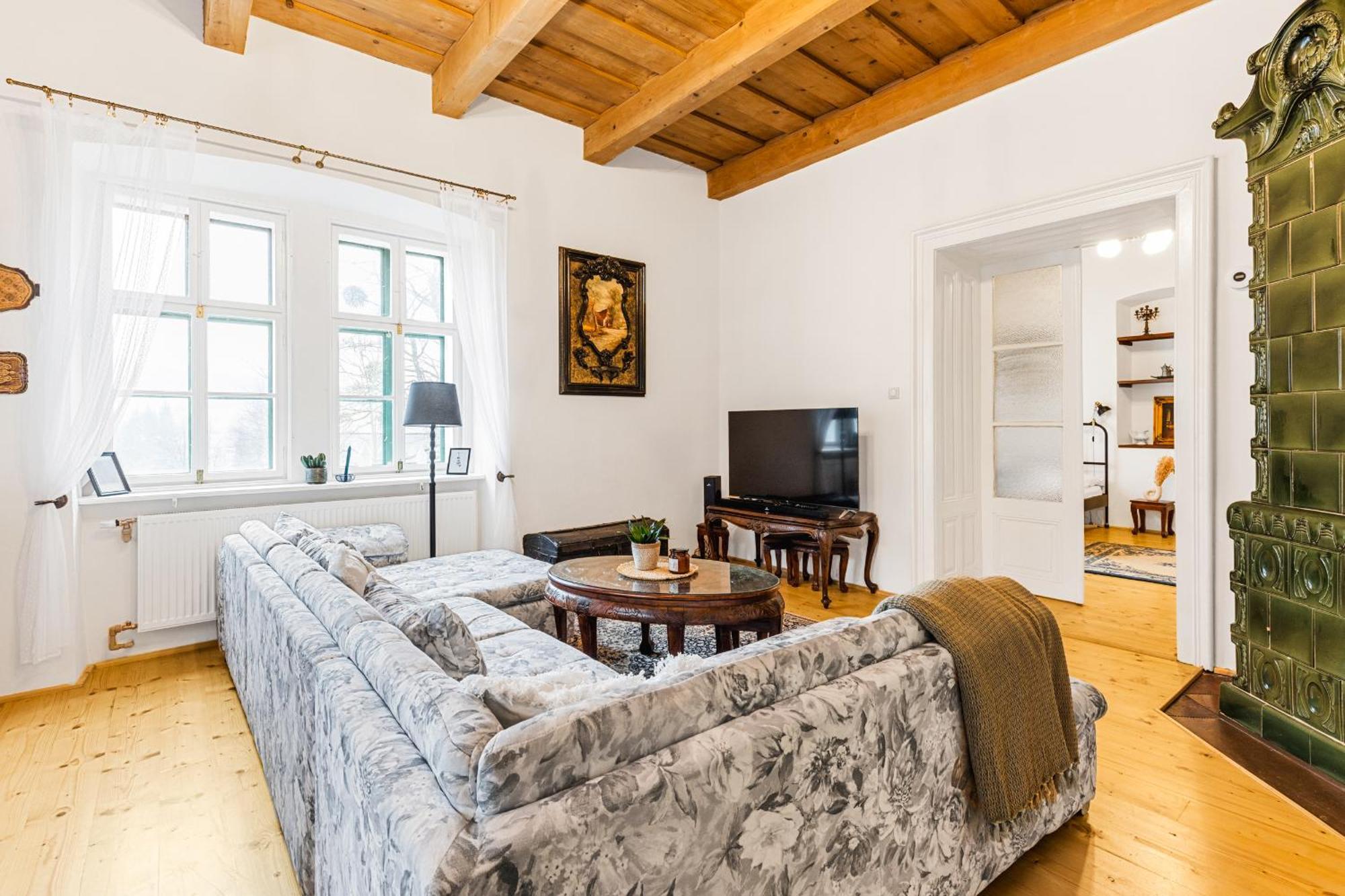Sovi Dom- Historicke Apartmany Z 19 Storocia, 4Km Od Banskej Stiavnice Svätý Anton Extérieur photo