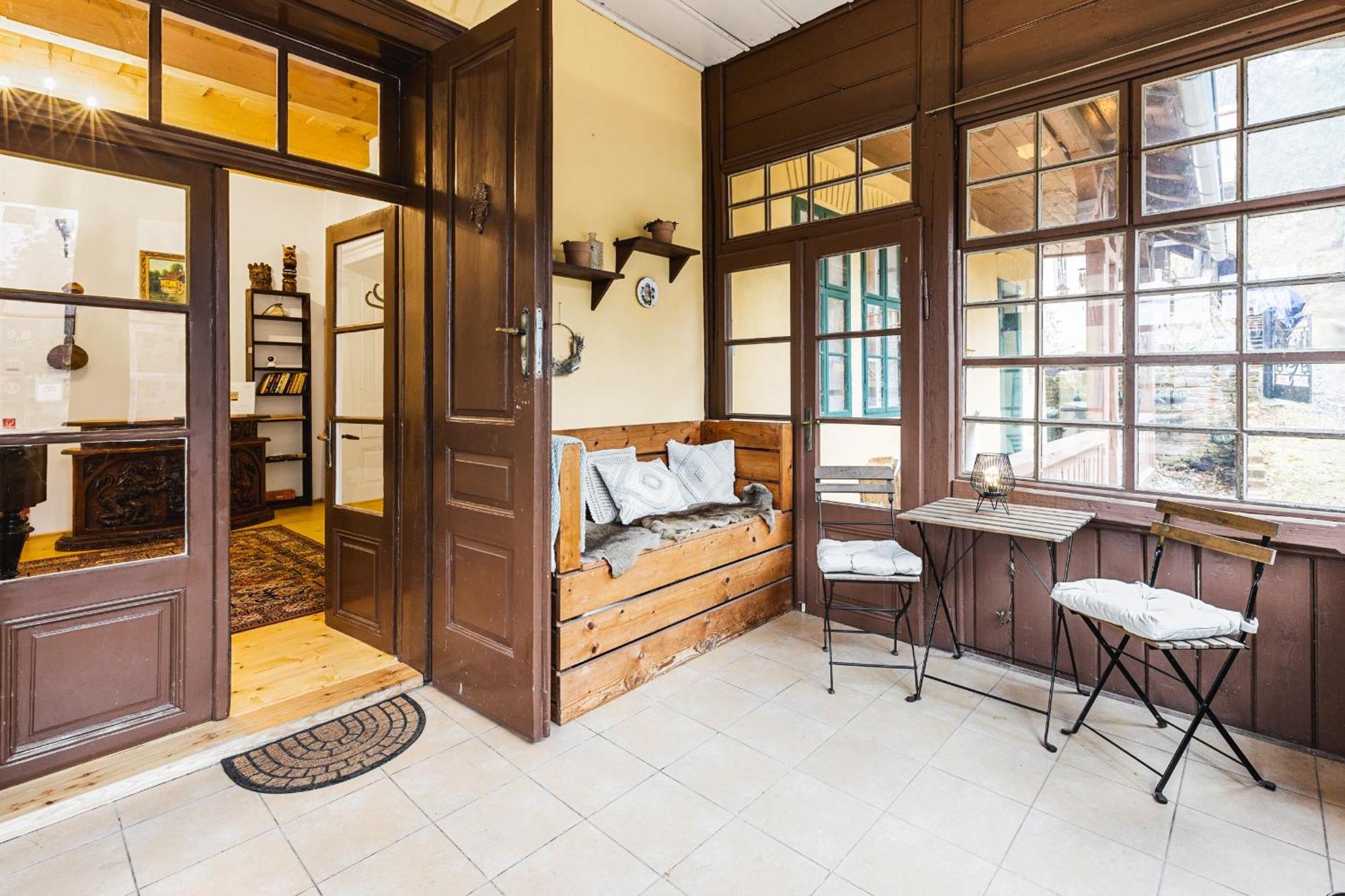 Sovi Dom- Historicke Apartmany Z 19 Storocia, 4Km Od Banskej Stiavnice Svätý Anton Extérieur photo